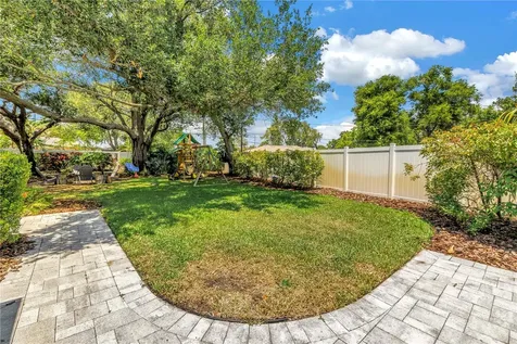 4039 Alberca Way S St Petersburg FL 33712