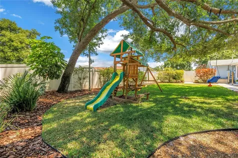 4039 Alberca Way S St Petersburg FL 33712