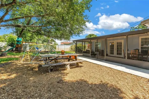4039 Alberca Way S St Petersburg FL 33712