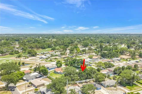 4039 Alberca Way S St Petersburg FL 33712