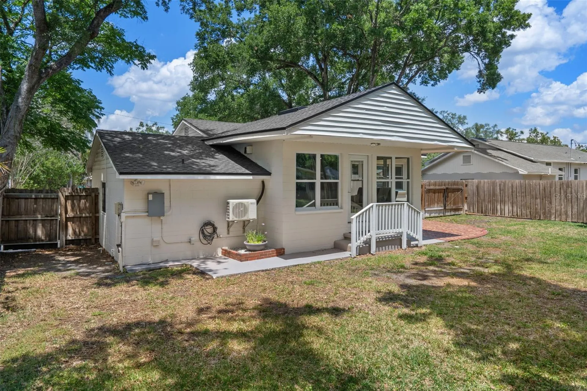 1007 E Jean Street Tampa FL 33604