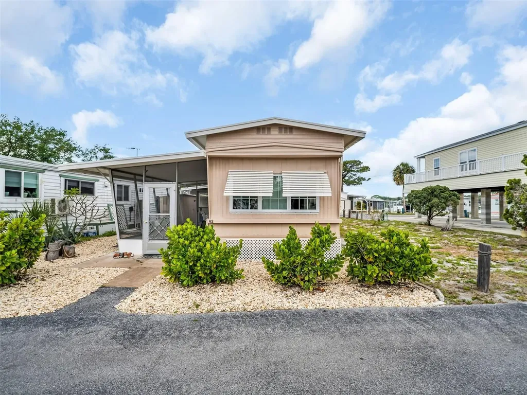 800 Chesapeake Drive Tarpon Springs FL 34689