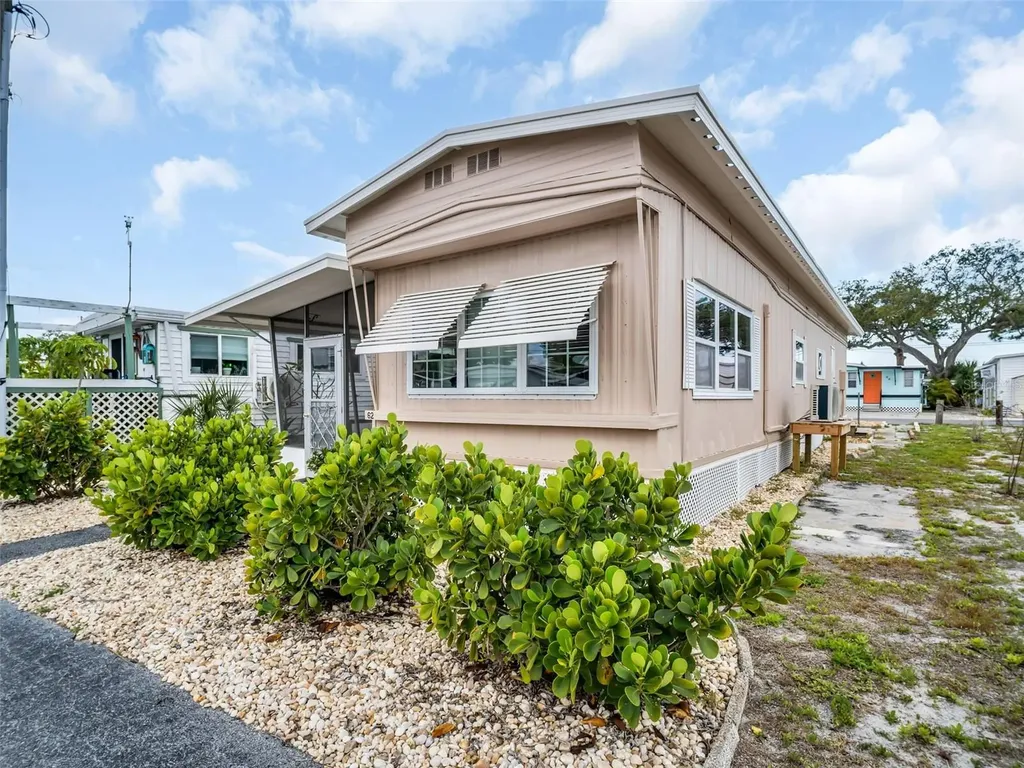 800 Chesapeake Drive Tarpon Springs FL 34689