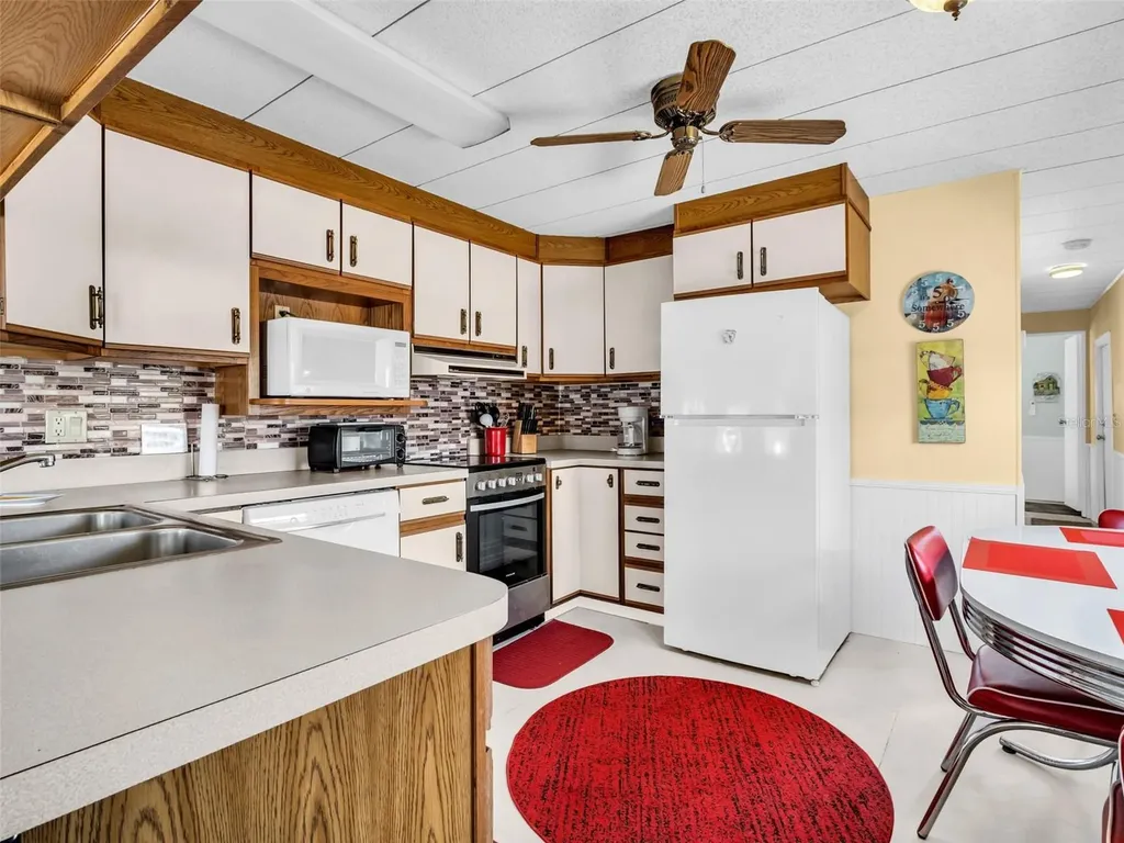 800 Chesapeake Drive Tarpon Springs FL 34689