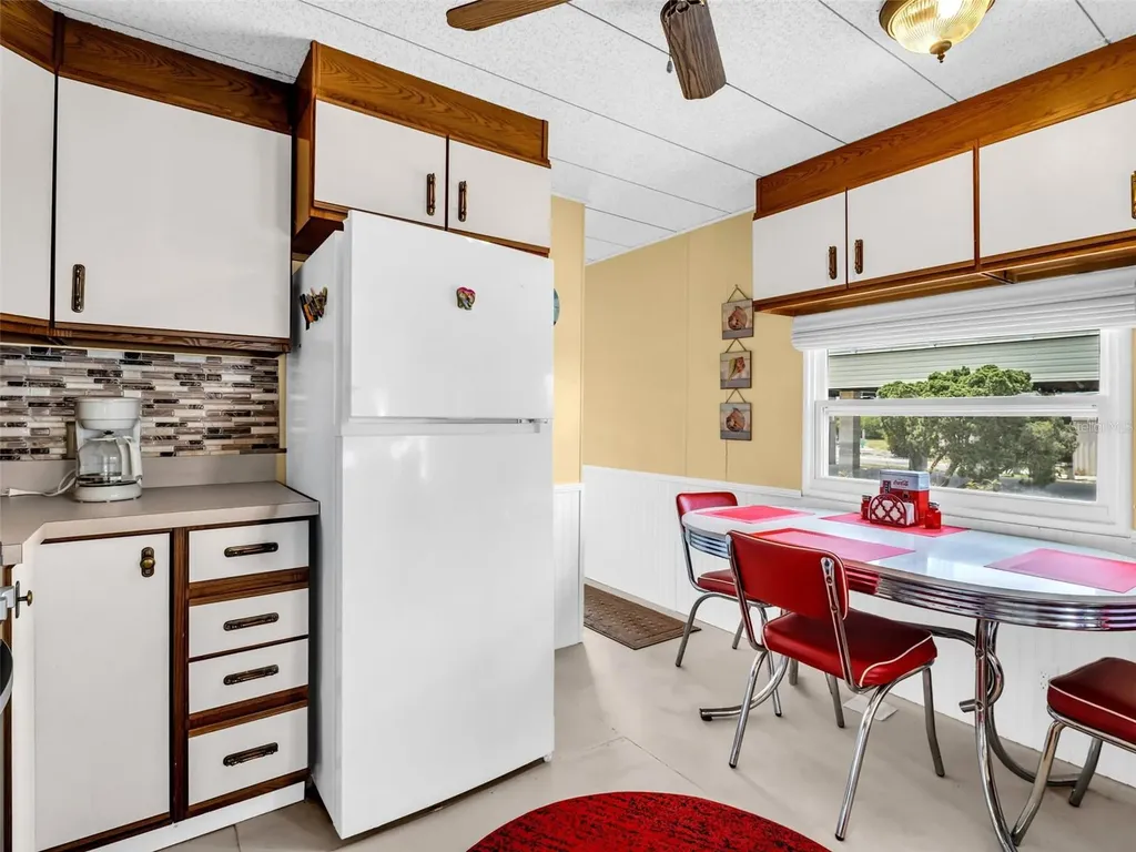 800 Chesapeake Drive Tarpon Springs FL 34689