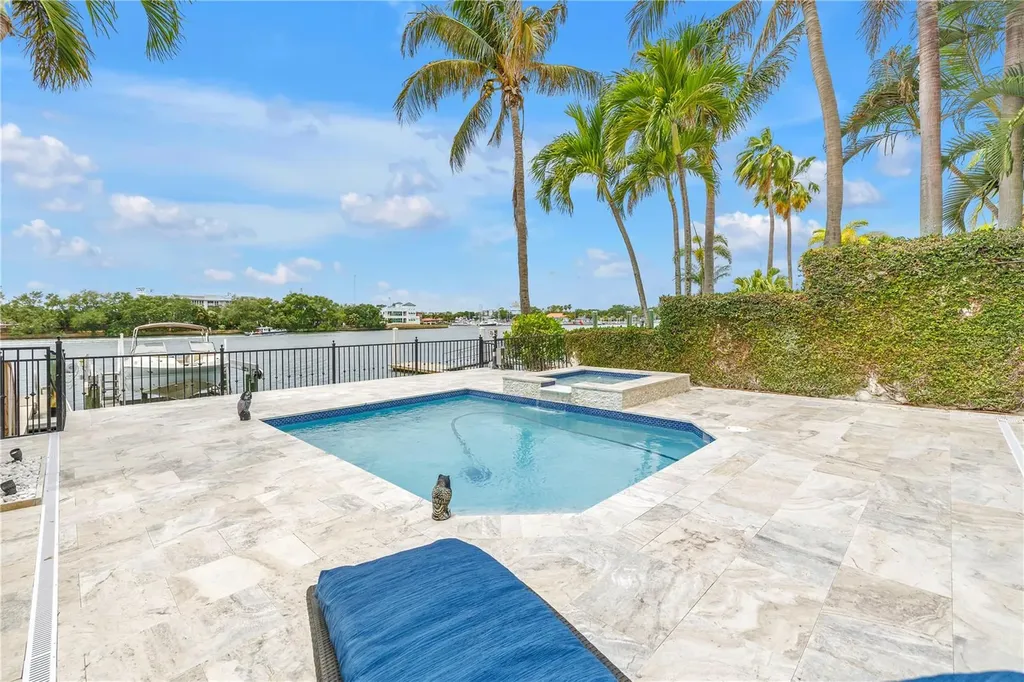 1133 Abbeys Way Tampa FL 33602
