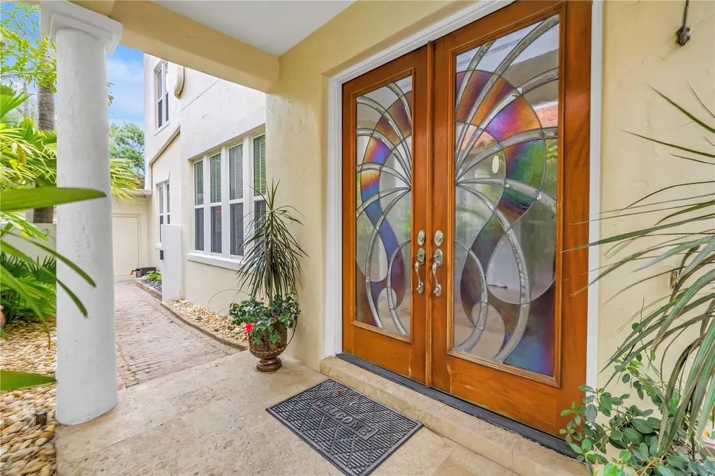 1133 Abbeys Way Tampa FL 33602