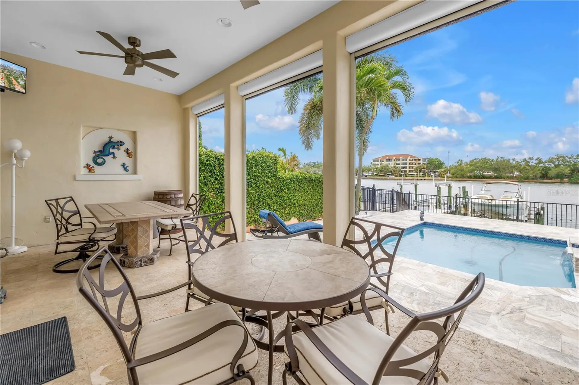 1133 Abbeys Way Tampa FL 33602