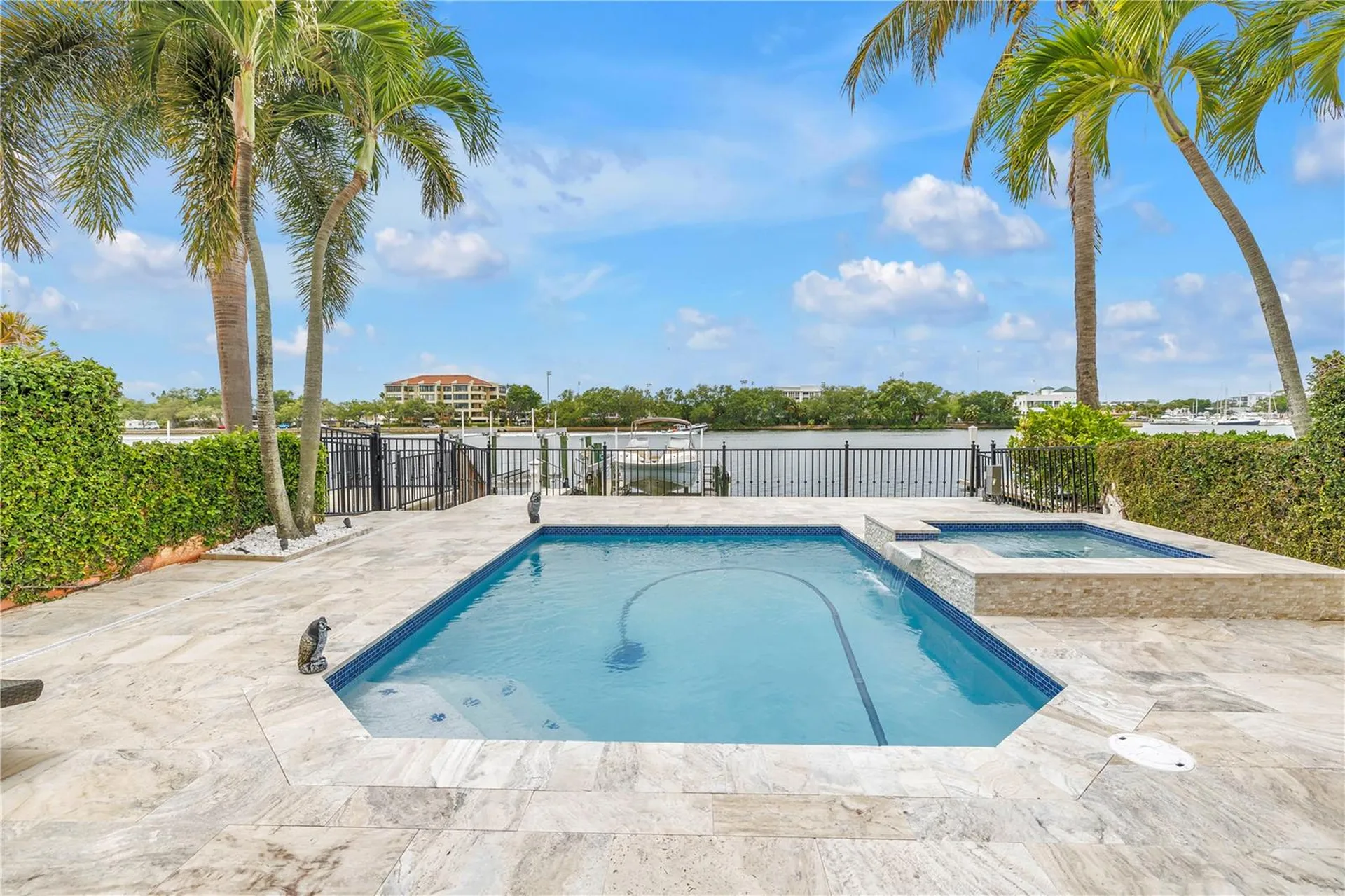1133 Abbeys Way Tampa FL 33602