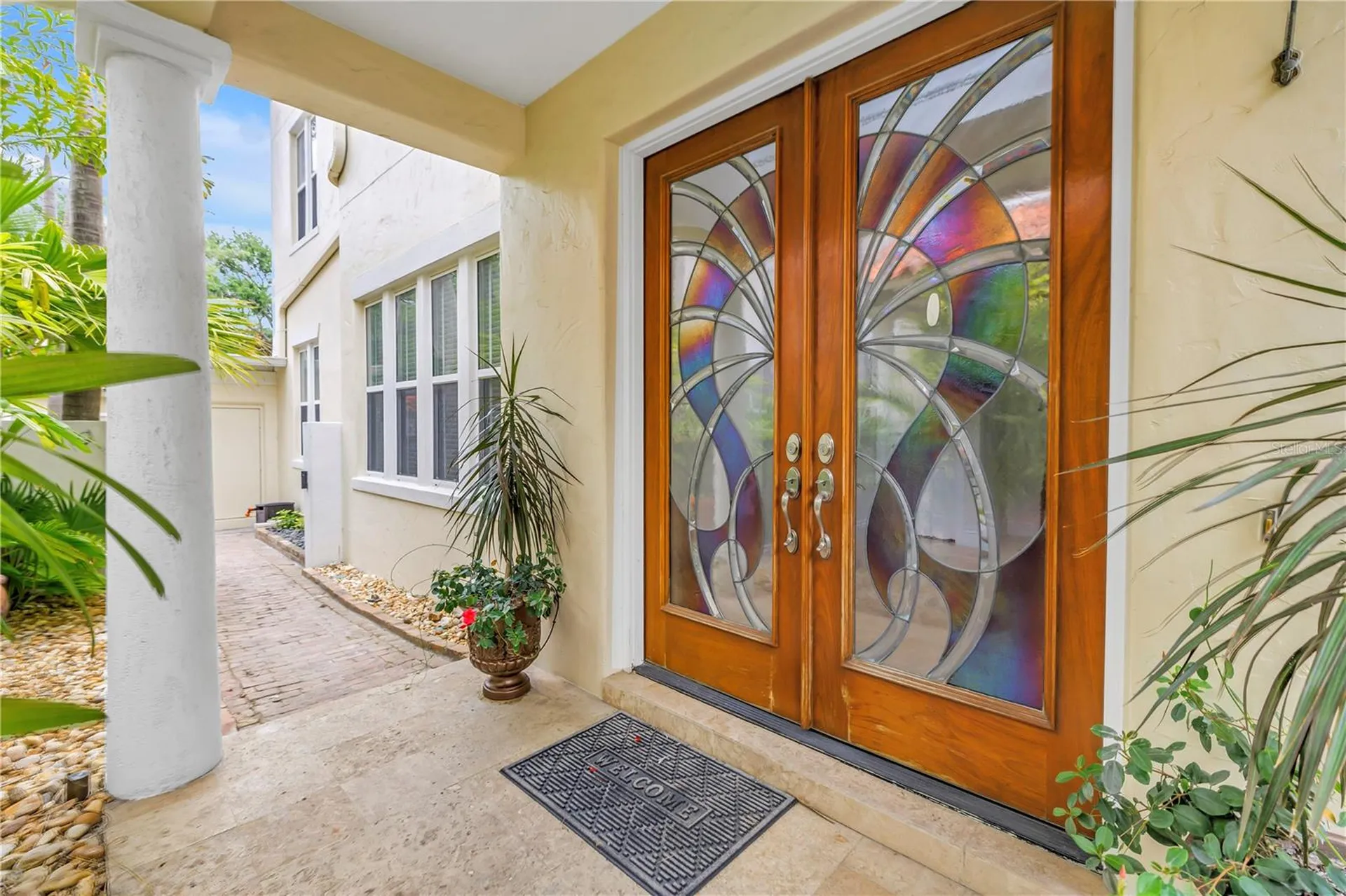 1133 Abbeys Way Tampa FL 33602