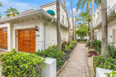 1133 Abbeys Way Tampa FL 33602