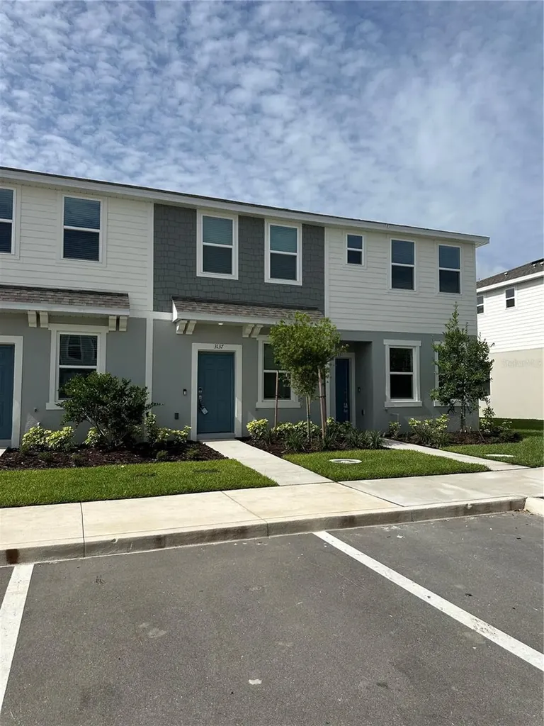 3137 Skyline Loop Kissimmee FL 34758