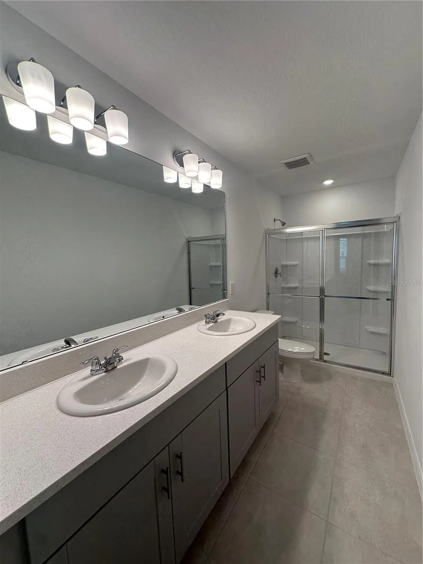 3137 Skyline Loop Kissimmee FL 34758