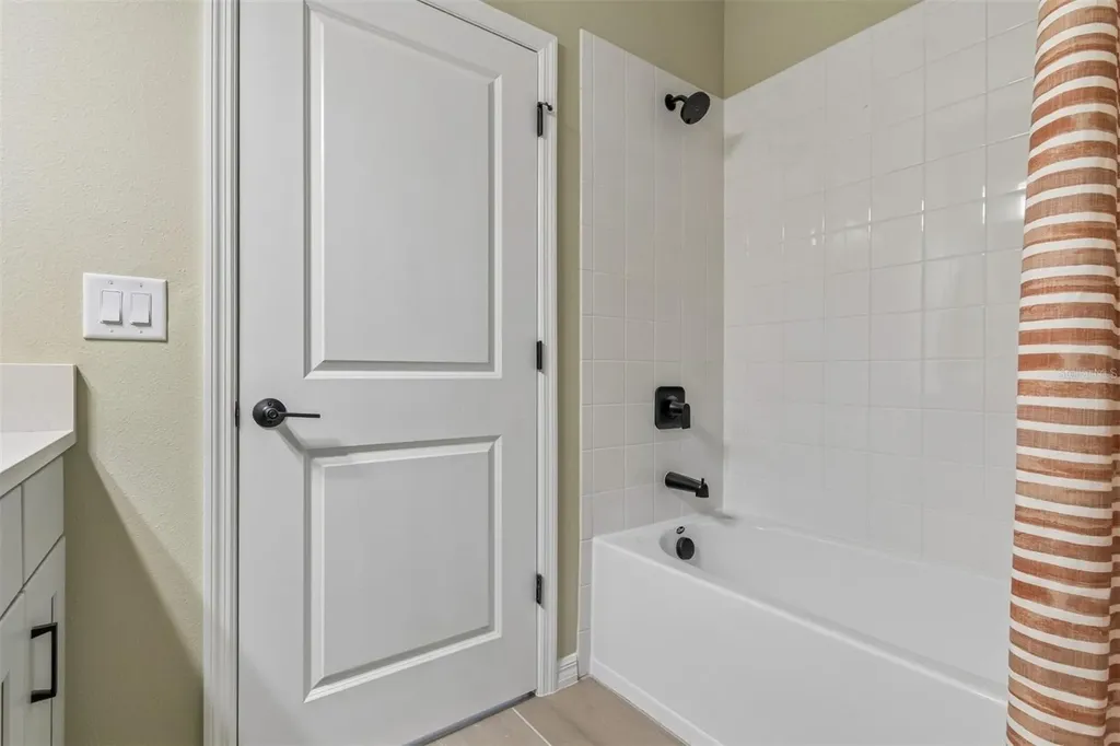 8717 Canard Cove Palmetto FL 34221