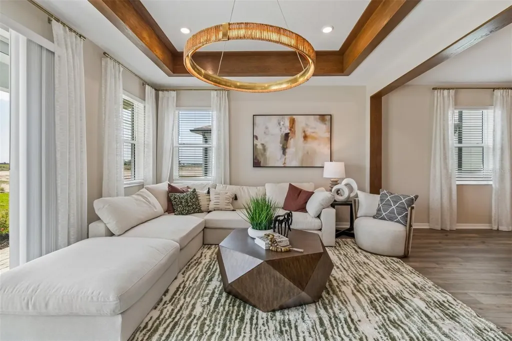 8717 Canard Cove Palmetto FL 34221