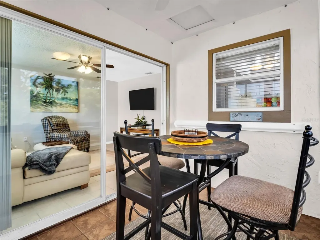 608 Windrush Bay Drive Tarpon Springs FL 34689