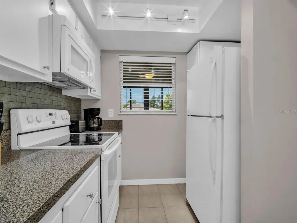 608 Windrush Bay Drive Tarpon Springs FL 34689