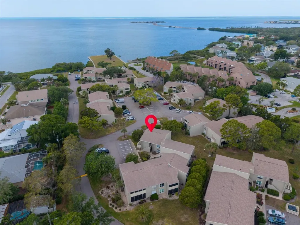 608 Windrush Bay Drive Tarpon Springs FL 34689