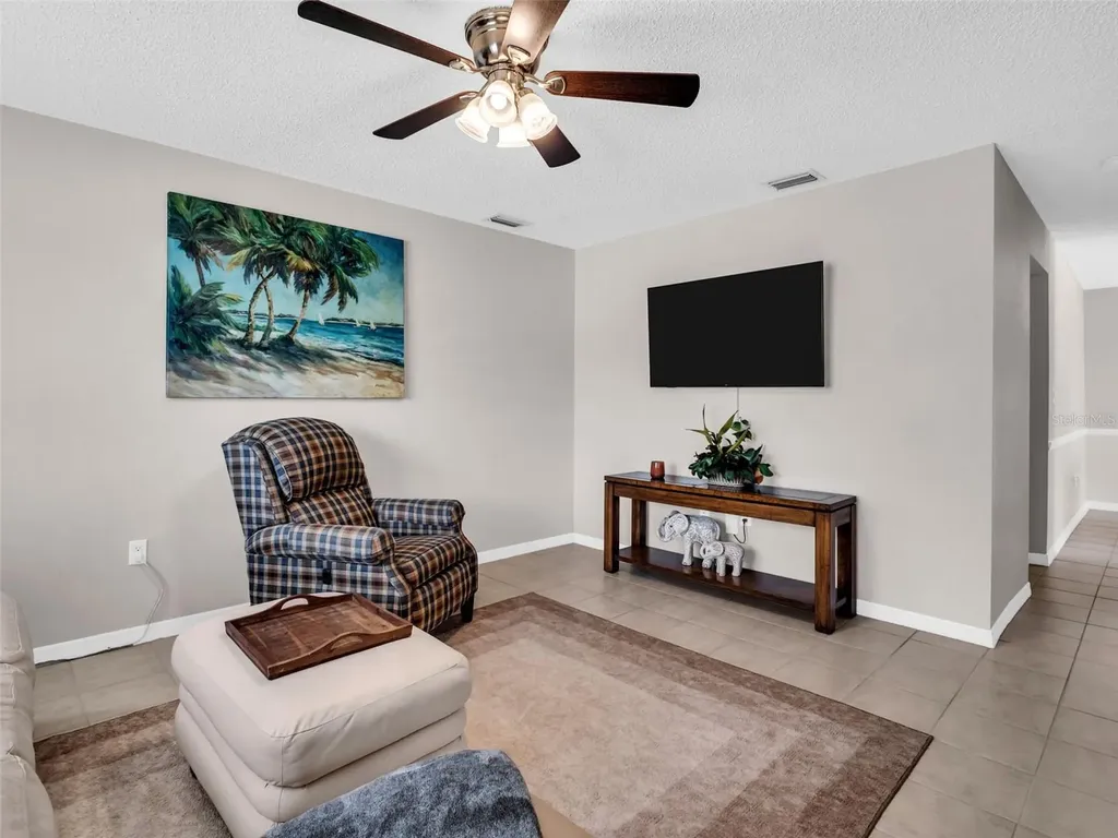 608 Windrush Bay Drive Tarpon Springs FL 34689