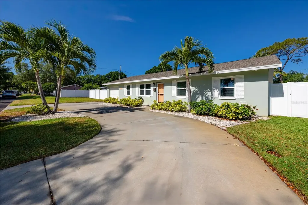 4550 3rd Street N St Petersburg FL 33703
