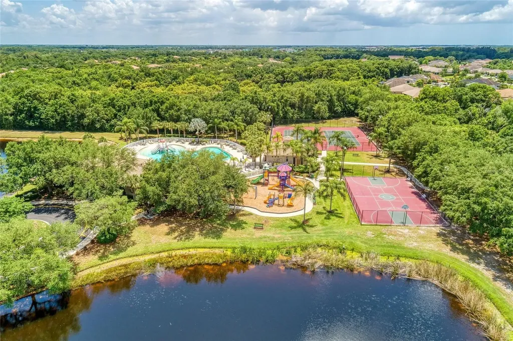 259 Dove Trail Bradenton FL 34212