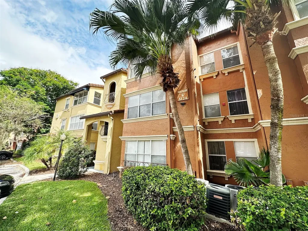 5124 Conroy Road Orlando FL 32811