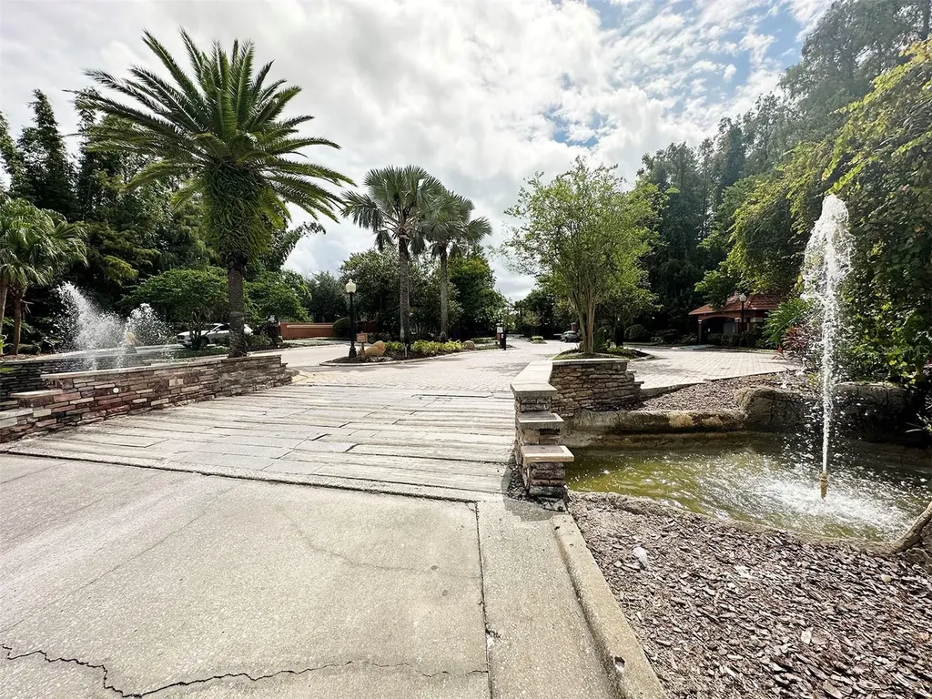 5124 Conroy Road Orlando FL 32811