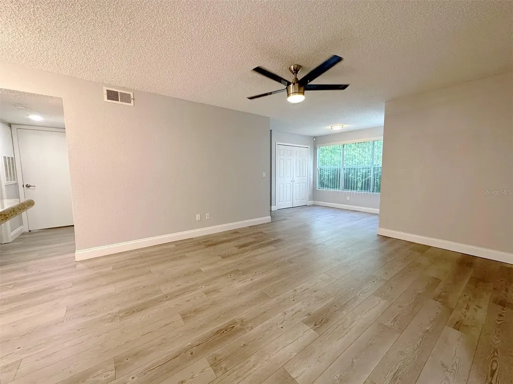 5124 Conroy Road Orlando FL 32811