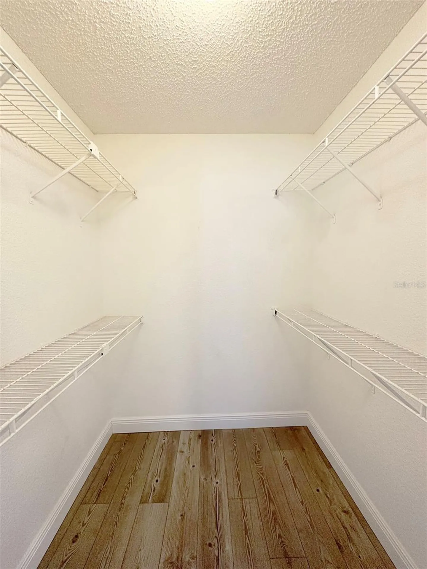 5124 Conroy Road Orlando FL 32811