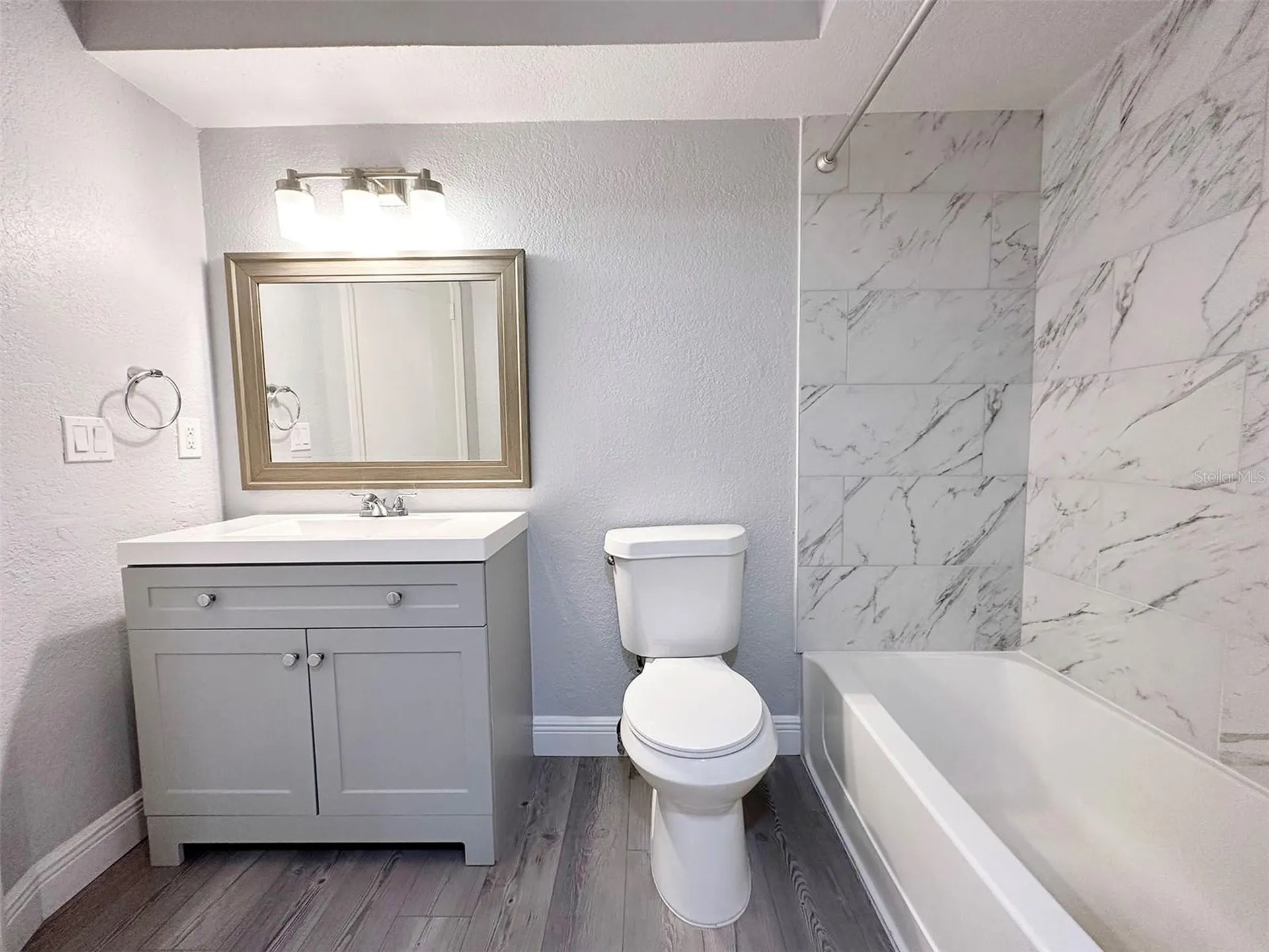 5124 Conroy Road Orlando FL 32811