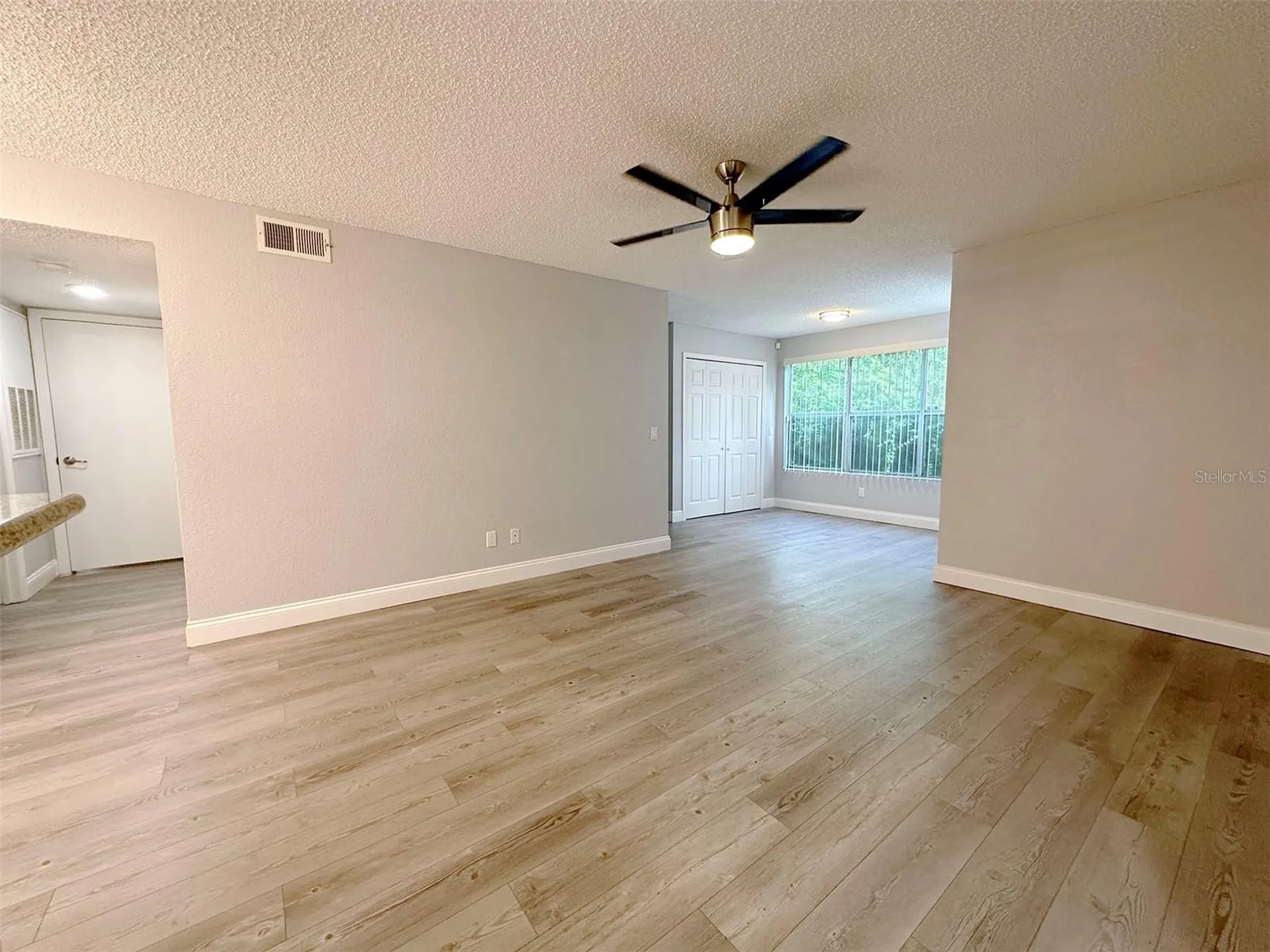 5124 Conroy Road Orlando FL 32811
