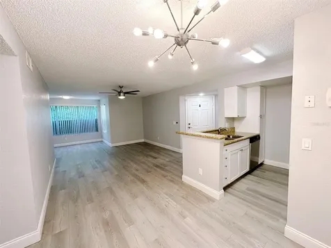 5124 Conroy Road Orlando FL 32811