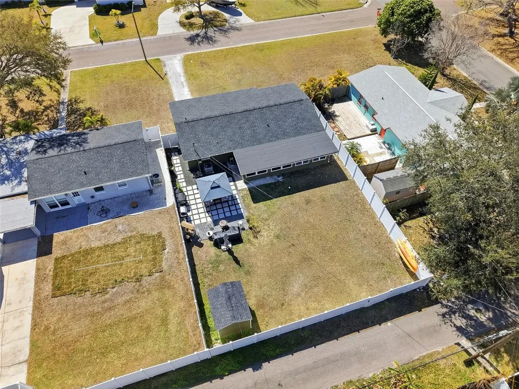 411 42nd Avenue NE St Petersburg FL 33703