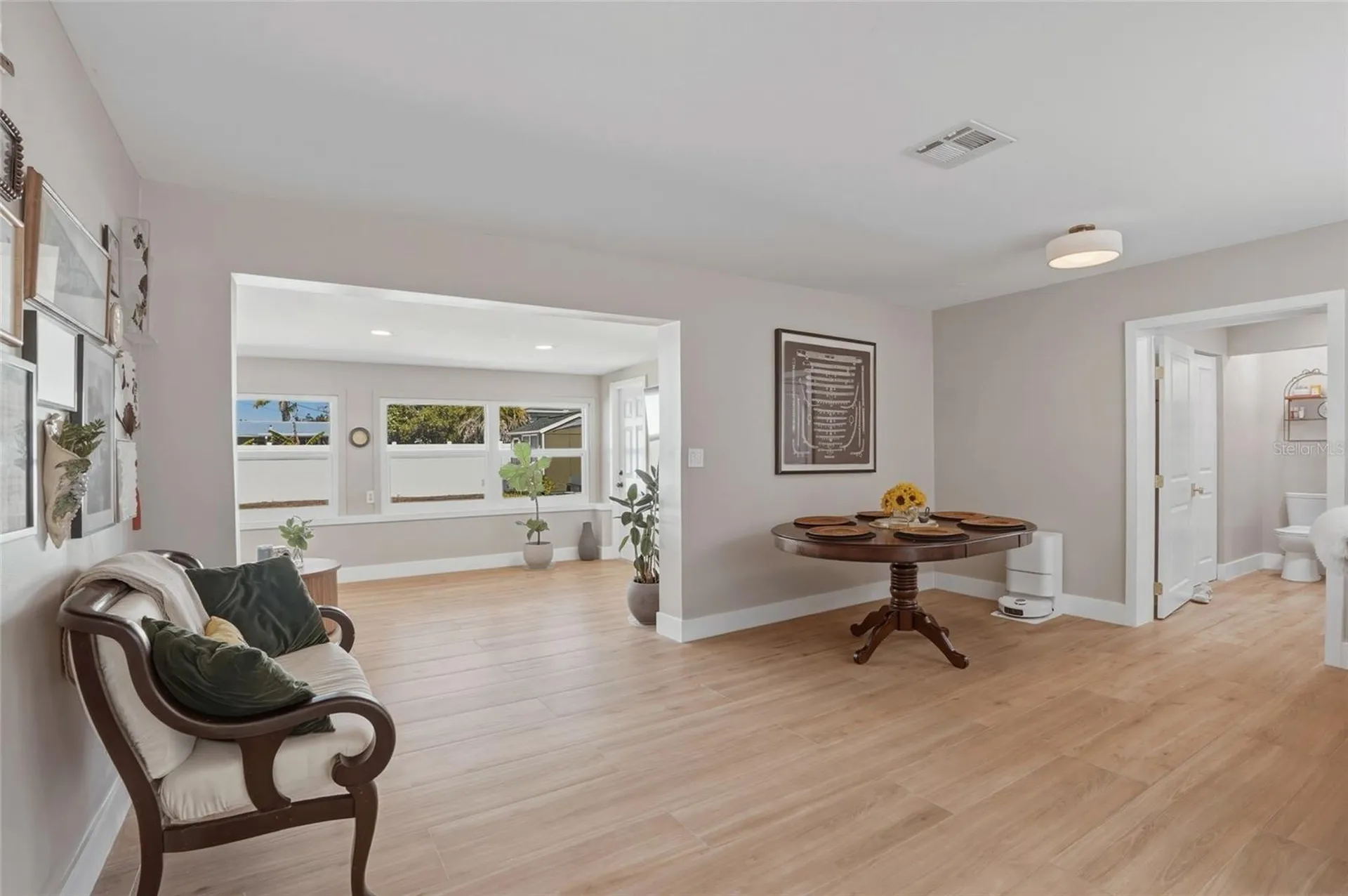 411 42nd Avenue NE St Petersburg FL 33703