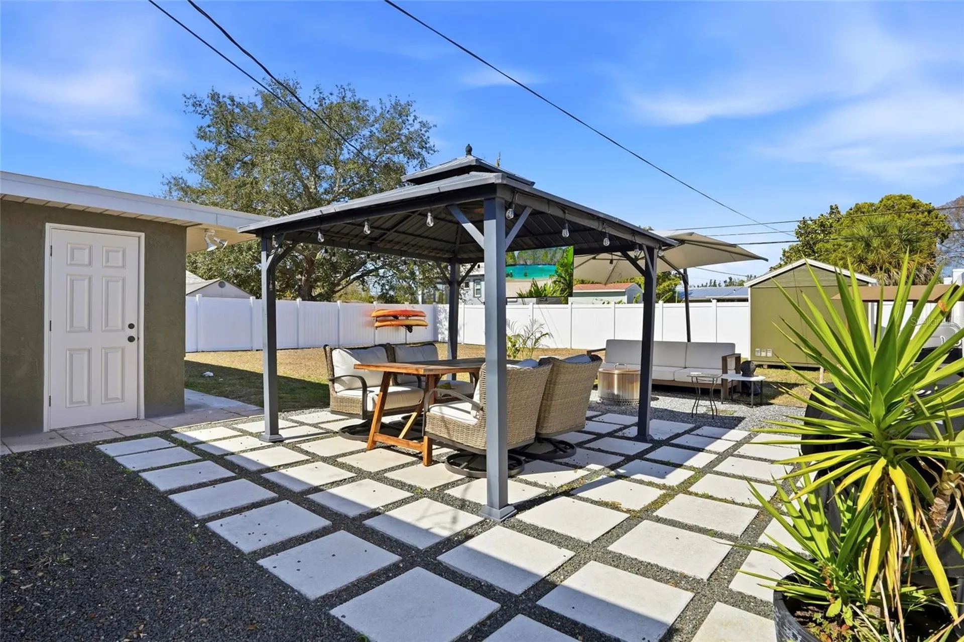 411 42nd Avenue NE St Petersburg FL 33703