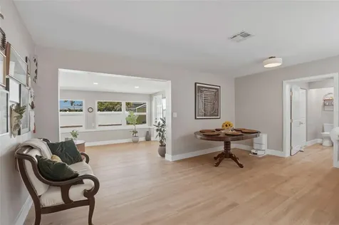 411 42nd Avenue NE St Petersburg FL 33703