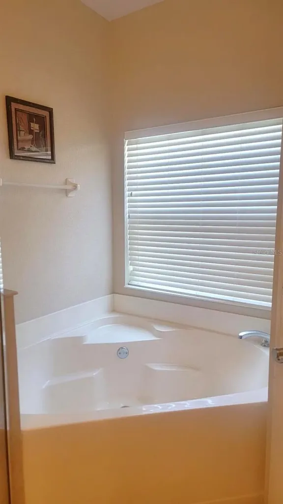 2017 Cape Heather Circle Cape Coral FL 33991