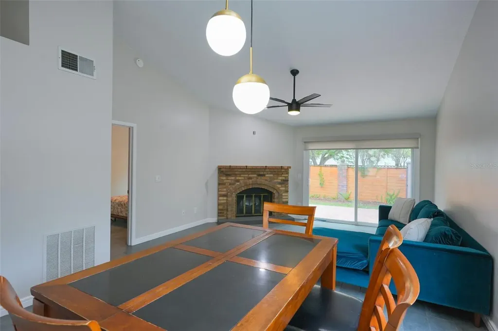 5328 Alcom Drive Orlando FL 32812