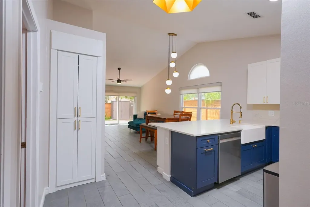 5328 Alcom Drive Orlando FL 32812