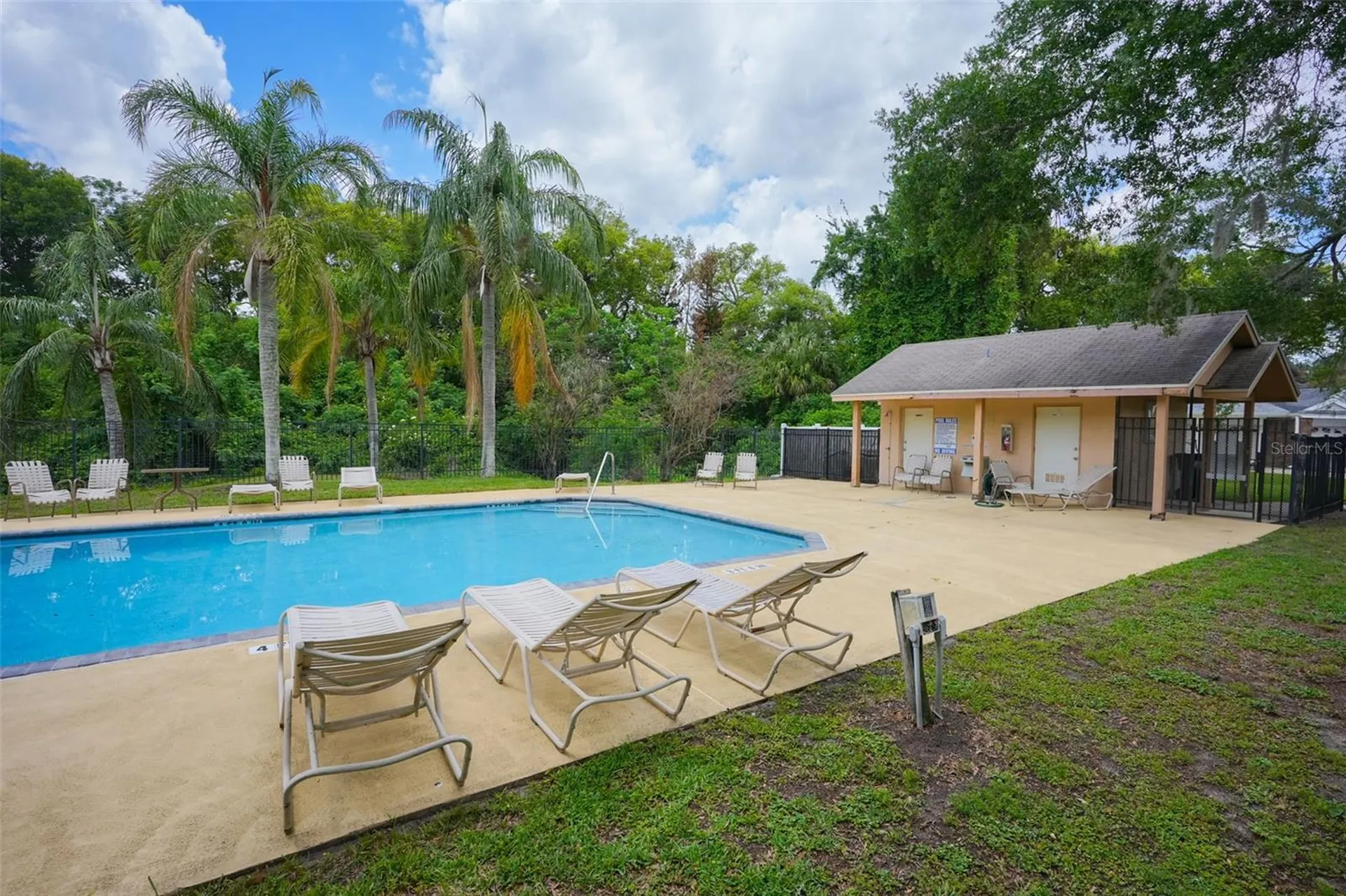 5328 Alcom Drive Orlando FL 32812
