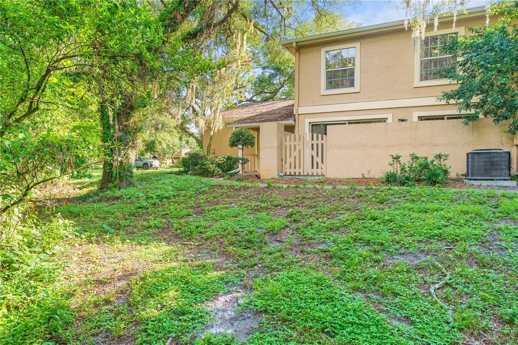11905 Lakemist Circle Temple Terrace FL 33617