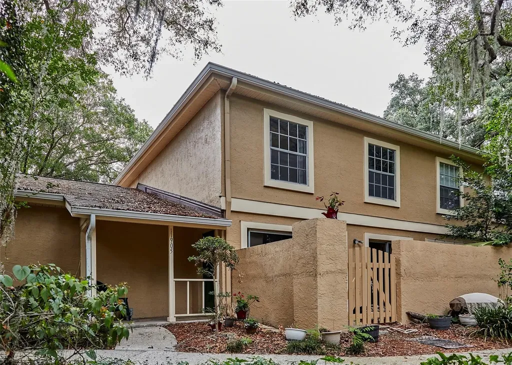 11905 Lakemist Circle Temple Terrace FL 33617