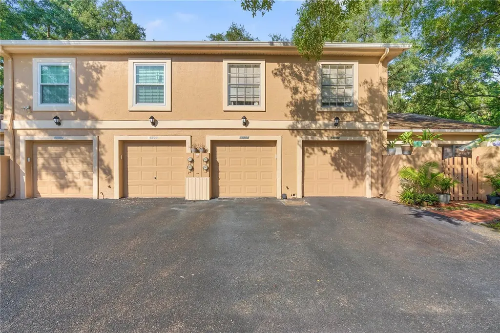 11905 Lakemist Circle Temple Terrace FL 33617