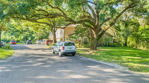 11905 Lakemist Circle Temple Terrace FL 33617
