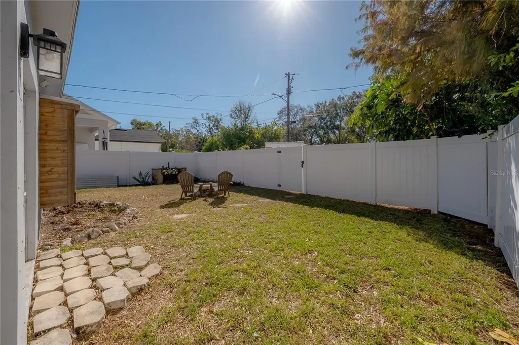 5138 3rd Avenue N St Petersburg FL 33710