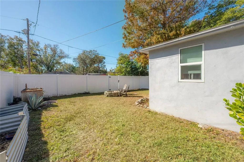 5138 3rd Avenue N St Petersburg FL 33710