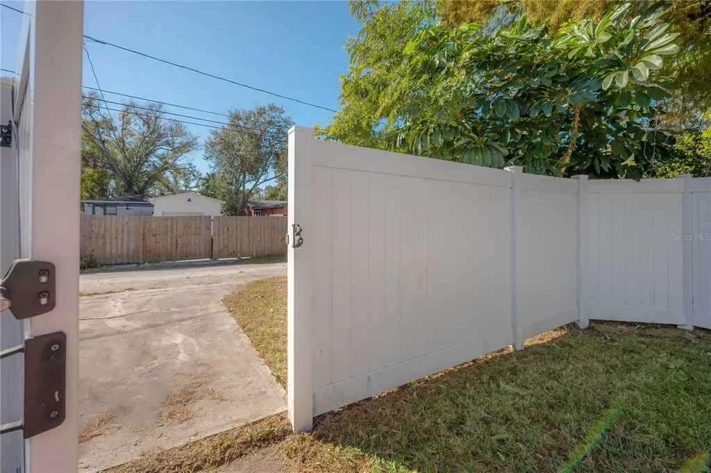 5138 3rd Avenue N St Petersburg FL 33710