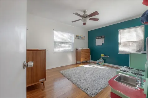 5138 3rd Avenue N St Petersburg FL 33710