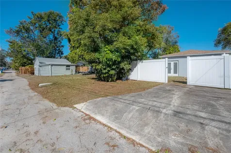 5138 3rd Avenue N St Petersburg FL 33710