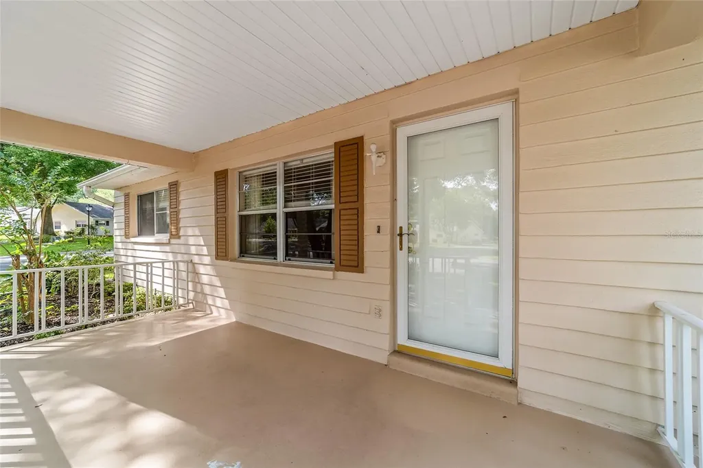 9121 SW 83rd Court Ocala FL 34481